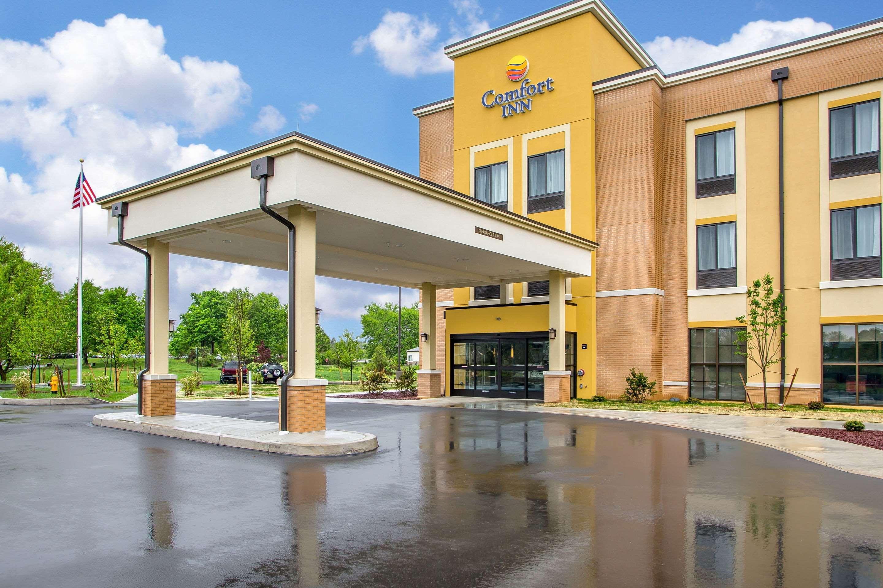 Comfort Inn Pa Turnpike - I-81 Carlisle Exterior photo