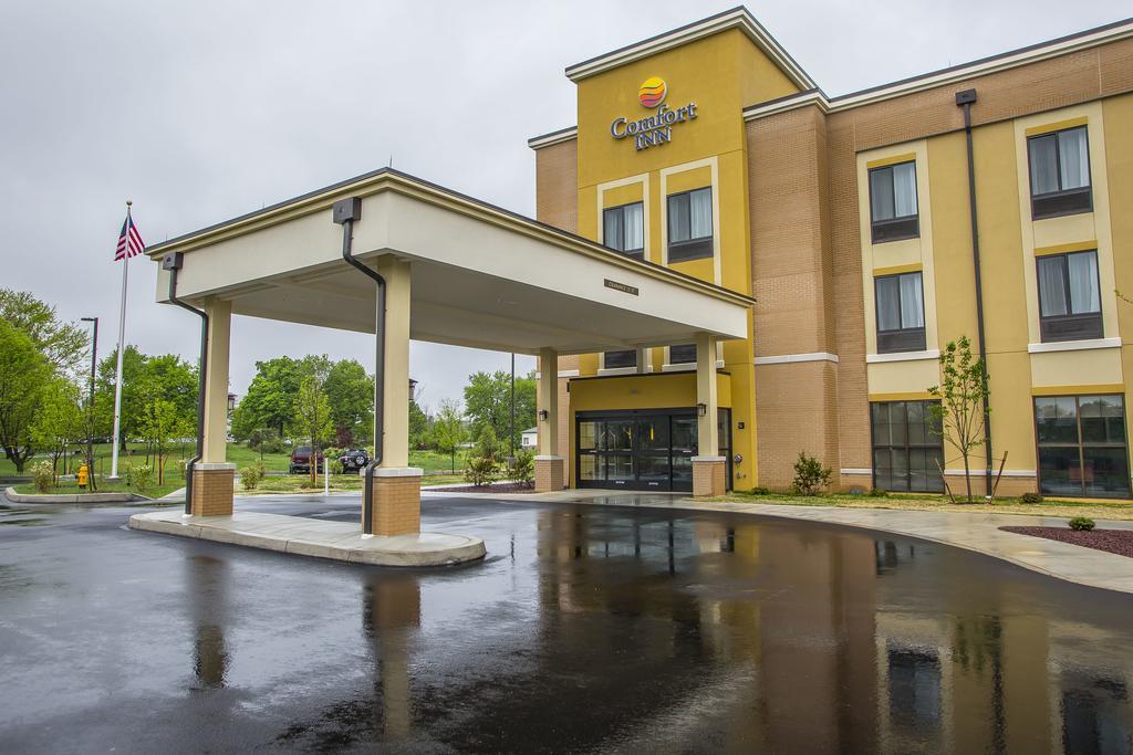 Comfort Inn Pa Turnpike - I-81 Carlisle Exterior photo